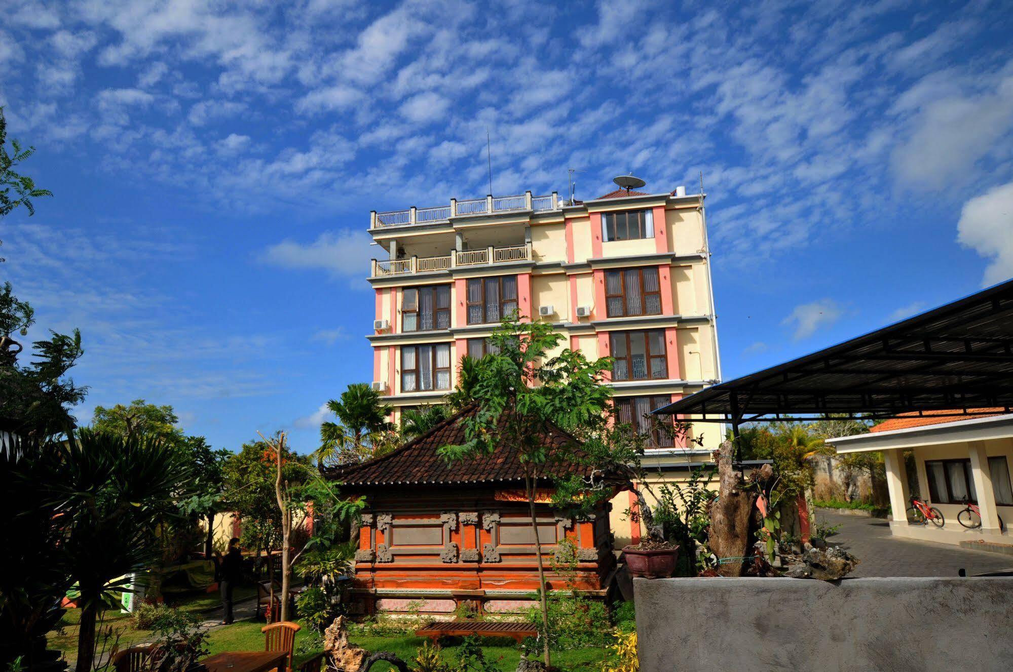 Oyo 2207 Mesten Tamarind Hotel Nusa Dua Nusa Dua  Buitenkant foto